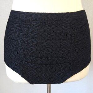 🌷Torrid 2X High Waisted Bikini Bottoms Black